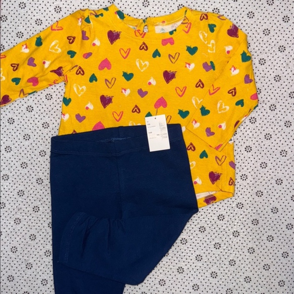 🛍 CUTE LITTLE BABIES OUTFIT SIZE 6-12 MONTHS 🛍